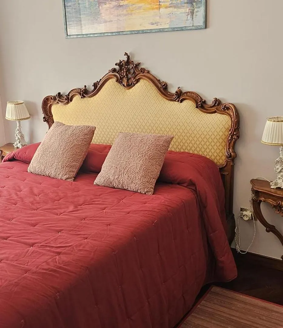 Stanza Classica Eur Tintoretto Rome Bed & Breakfast